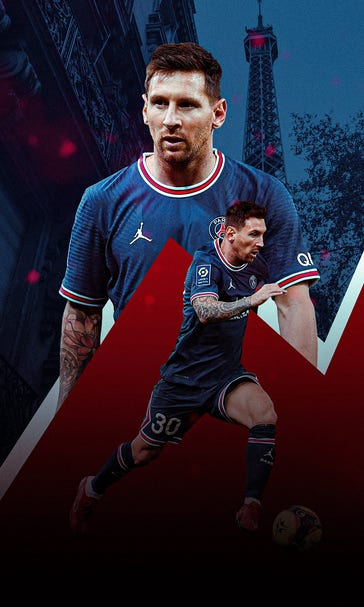Lionel Messi Makes PSG Debut